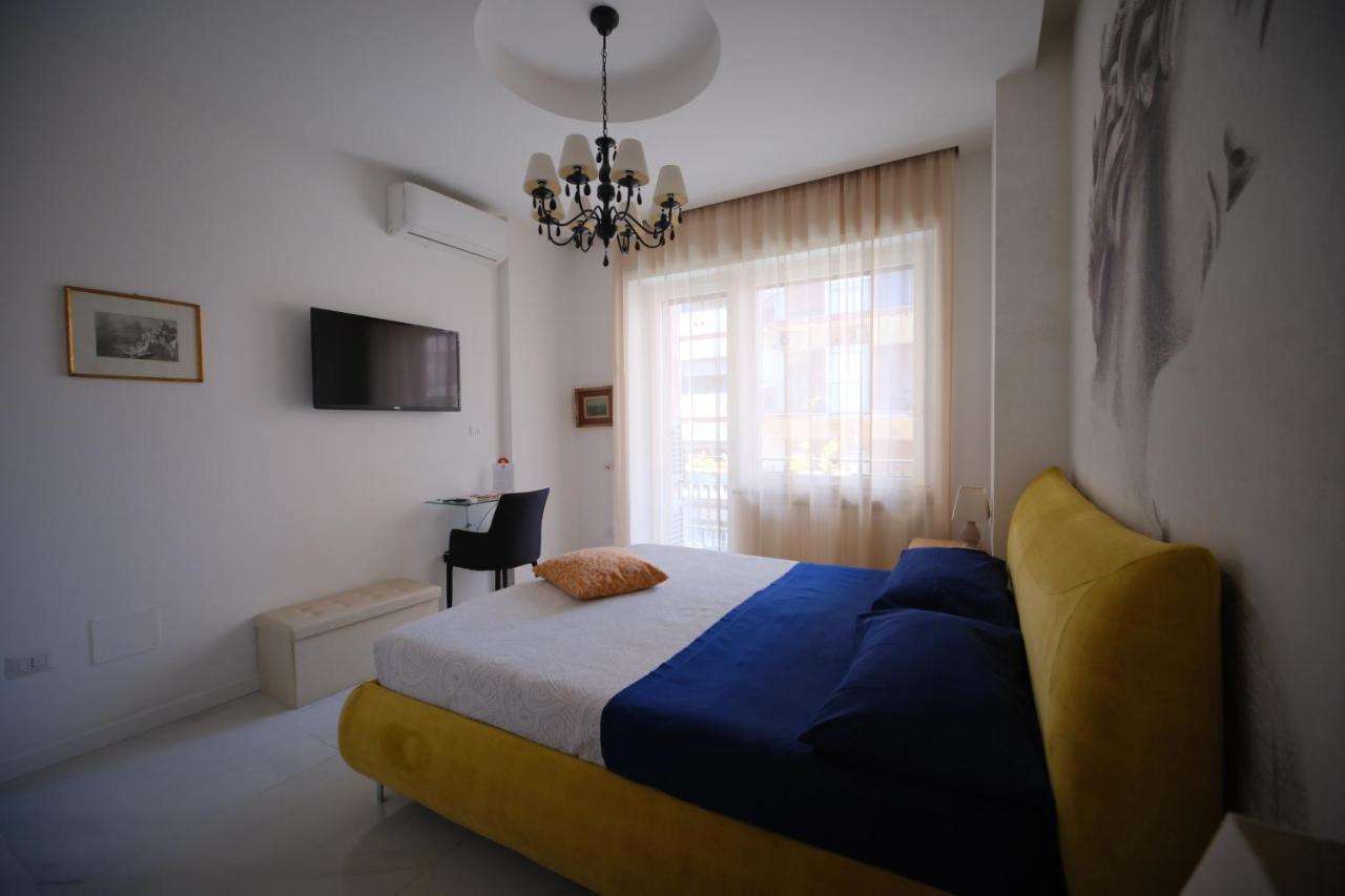Luxury B&B Charlemagne Salerno Kültér fotó