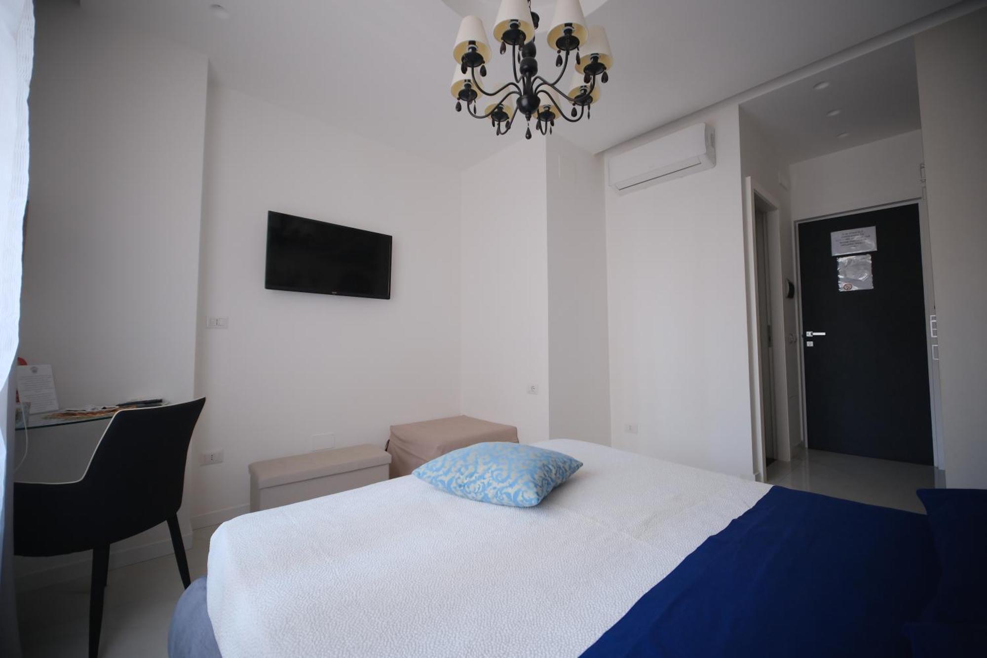 Luxury B&B Charlemagne Salerno Kültér fotó